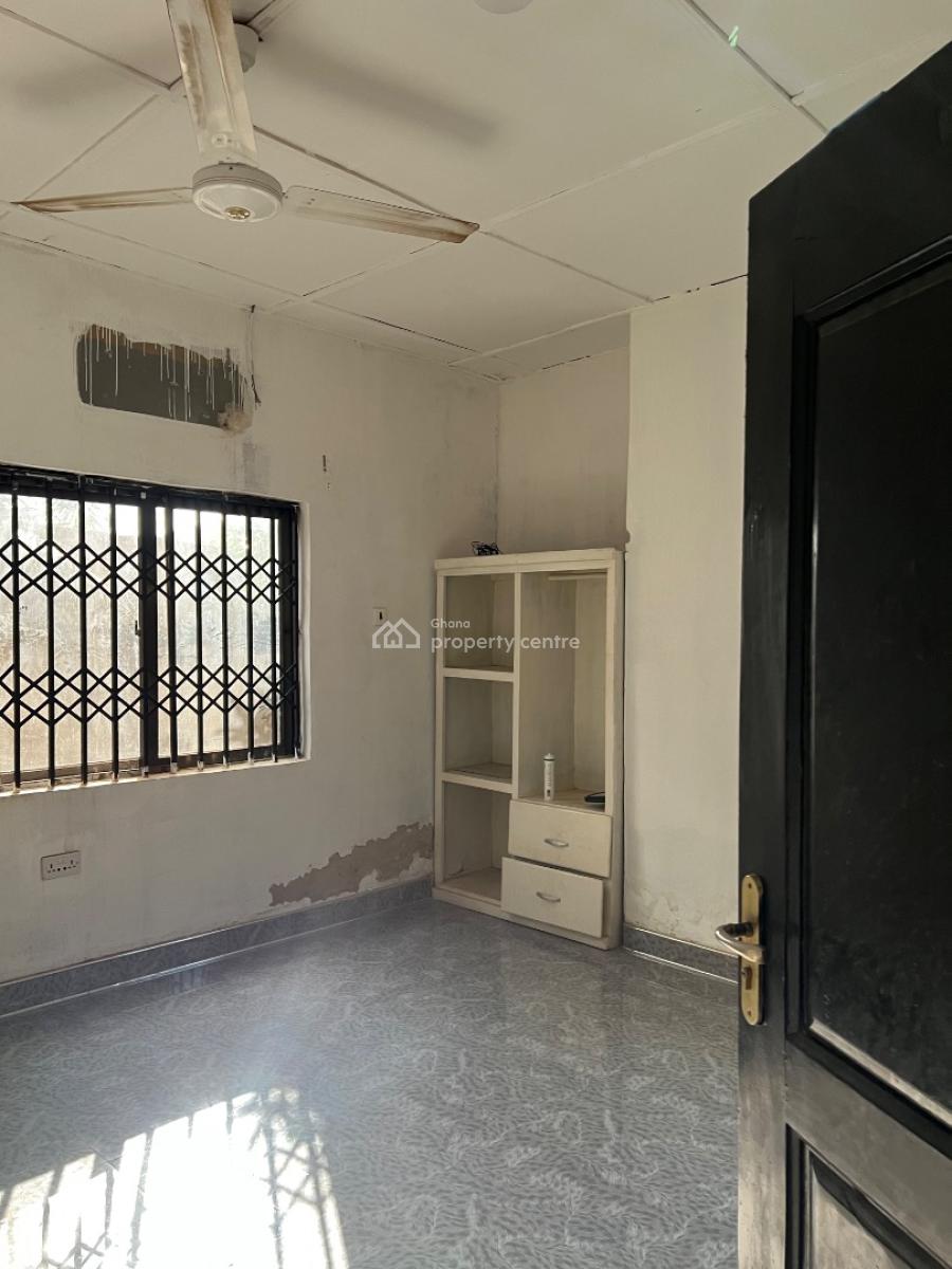 4 Bedroom Full House-- Atasemanso (around The Main Market), Atasemanso, Kwadaso, Kumasi Metropolitan, Ashanti, Detached Bungalow for Rent