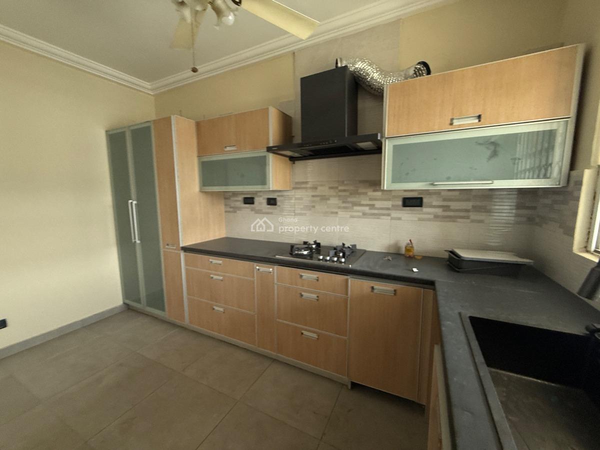 Serviced 3 Bedroom Apartment with Staff Quarters and Swimming Pool, Cantonments, Accra, Apartment for Rent