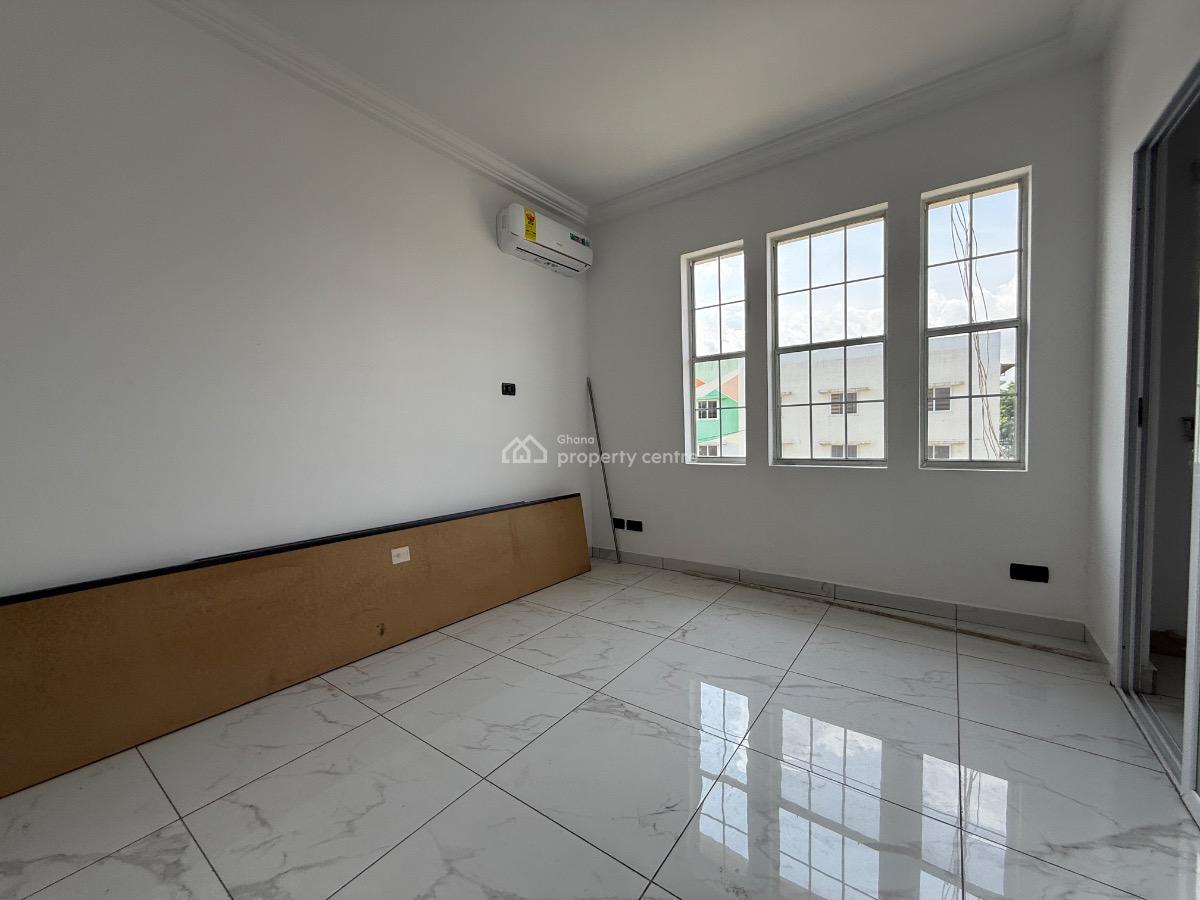 Serviced 3 Bedroom Apartment with Staff Quarters and Swimming Pool, Cantonments, Accra, Apartment for Rent