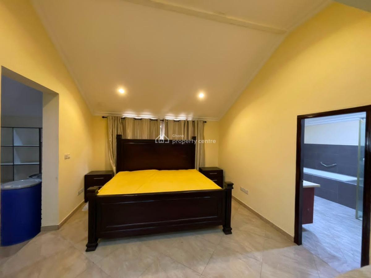 Commercial Property  in a Prime Location -- North Ridge, Accr, Seekers Realty, North Ridge, Accra, Detached Bungalow for Rent