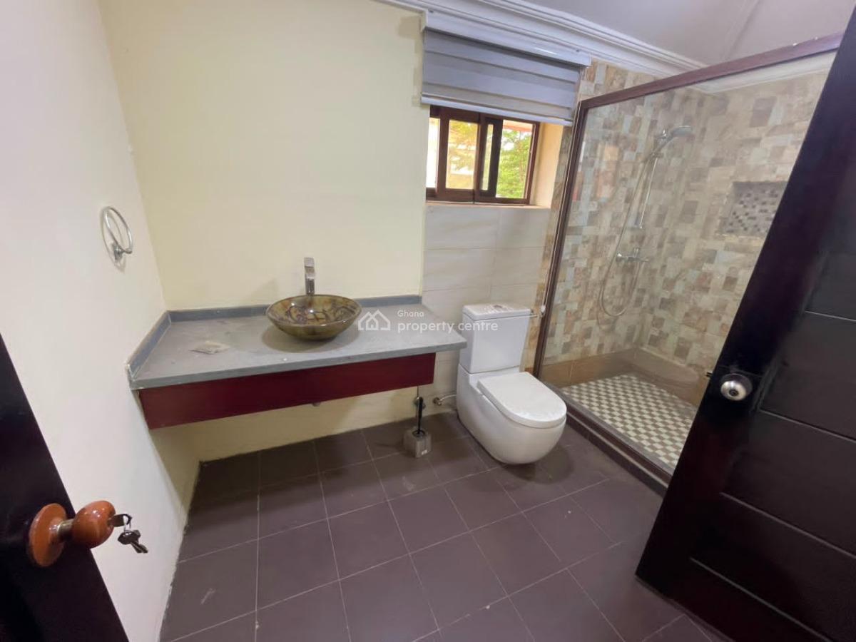 Commercial Property  in a Prime Location -- North Ridge, Accr, Seekers Realty, North Ridge, Accra, Detached Bungalow for Rent