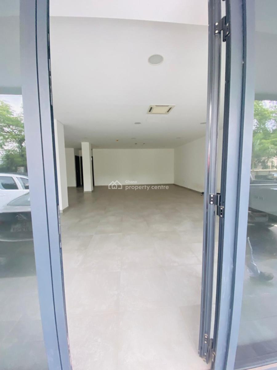 Prime Roadside Office Space in Cantonments, Accra, Seekers Realty, Cantonments, Accra, Plaza / Complex / Mall for Rent