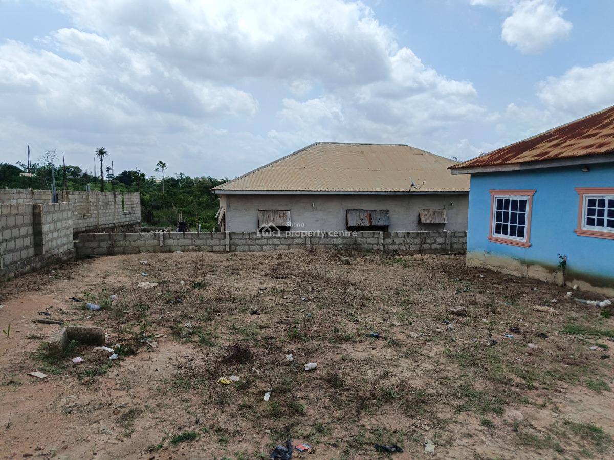 4 Bedrooms, Krobo , Near Kenyasi Abrem., Kumasi Metropolitan, Ashanti, House for Sale