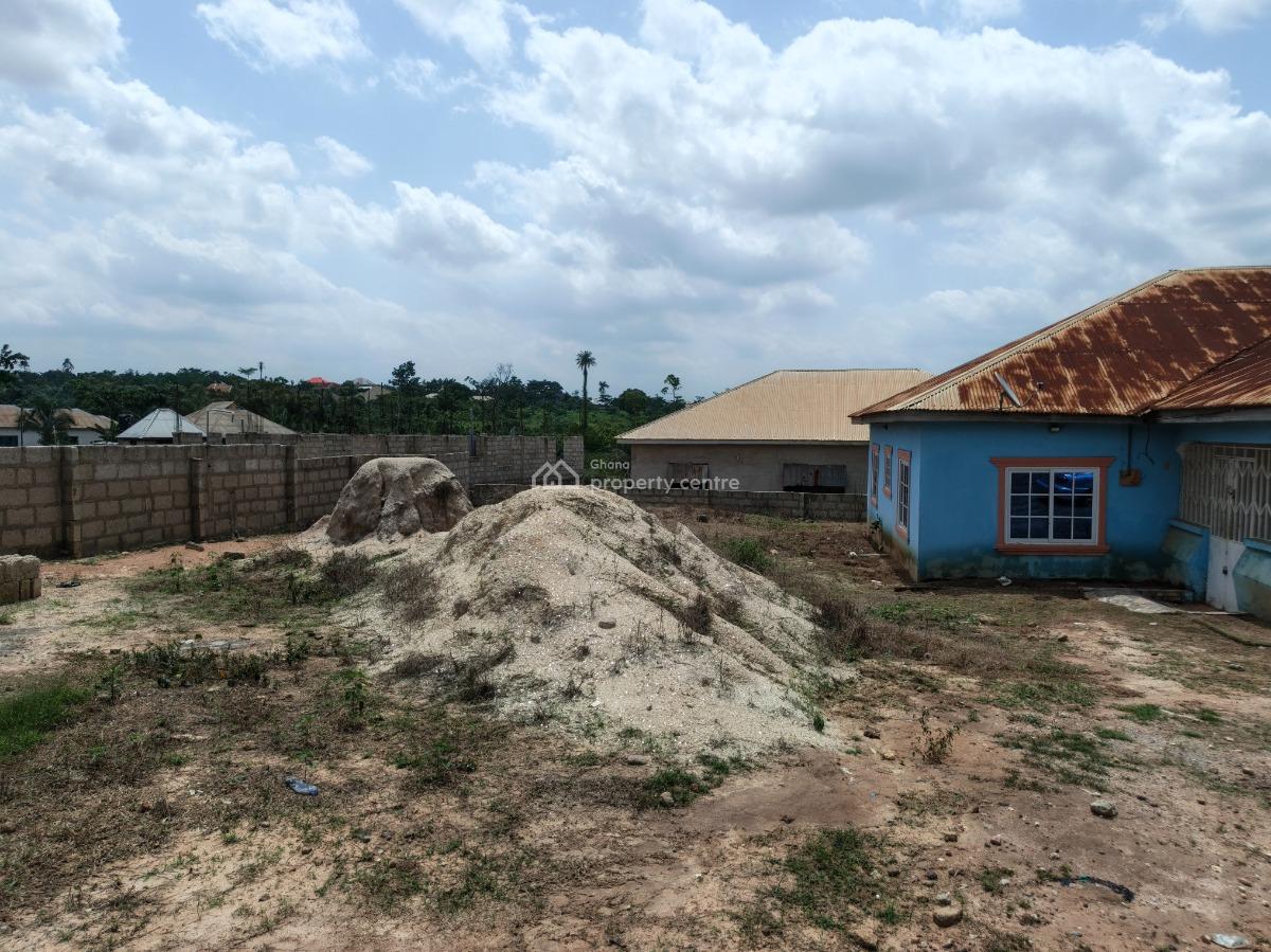 4 Bedrooms, Krobo , Near Kenyasi Abrem., Kumasi Metropolitan, Ashanti, House for Sale