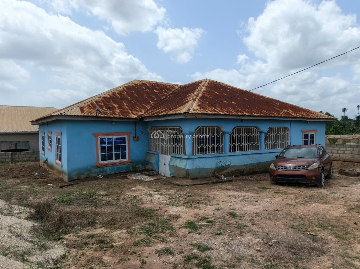 4 Bedrooms, Krobo , Near Kenyasi Abrem., Kumasi Metropolitan, Ashanti, House for Sale
