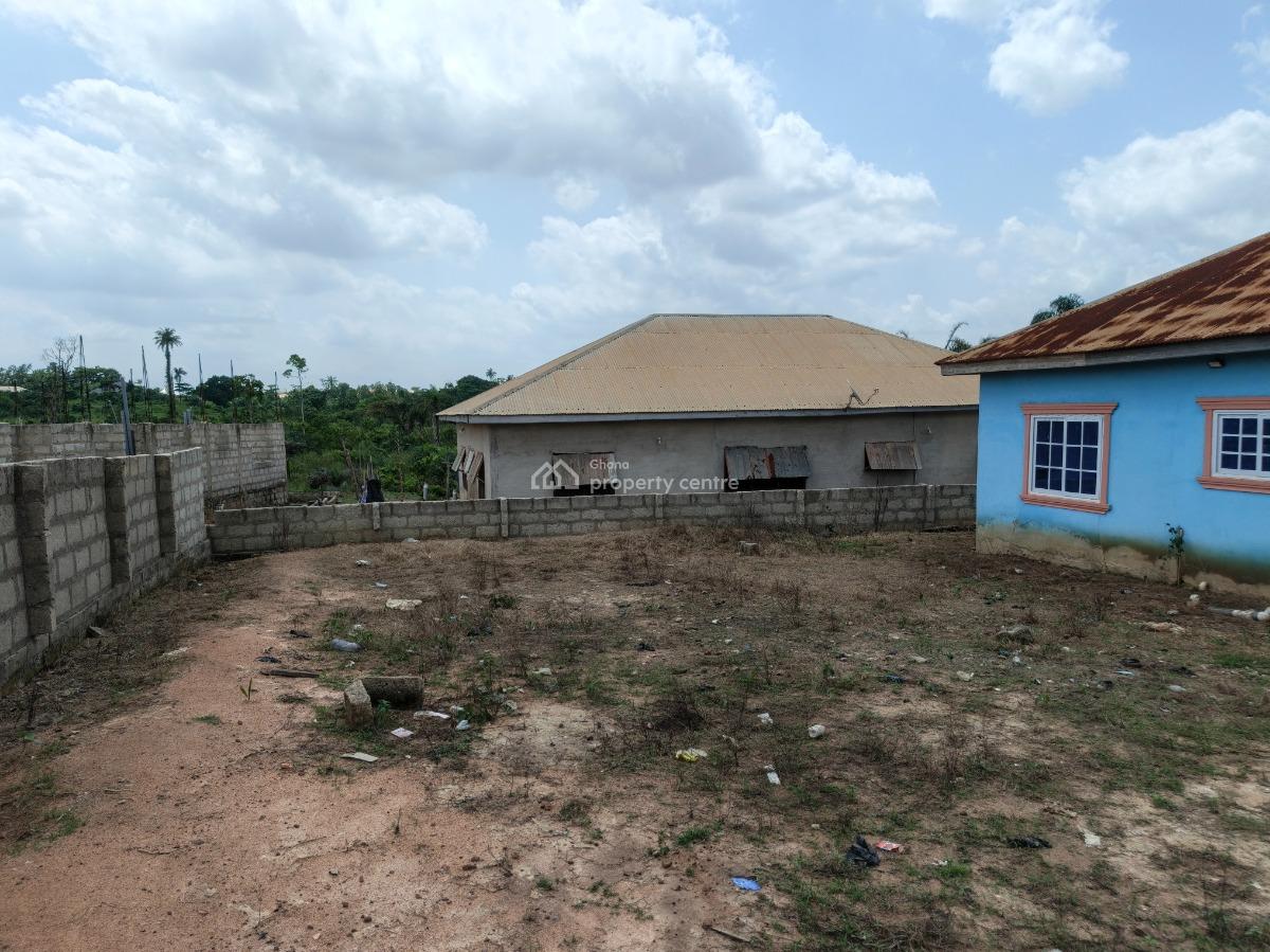 4 Bedrooms, Krobo , Near Kenyasi Abrem., Kumasi Metropolitan, Ashanti, House for Sale