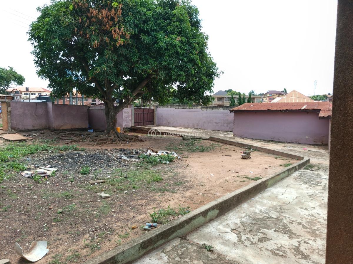 5 Bedrooms., Buokrom , Near Kumasi Airport., Kumasi Metropolitan, Ashanti, House for Sale