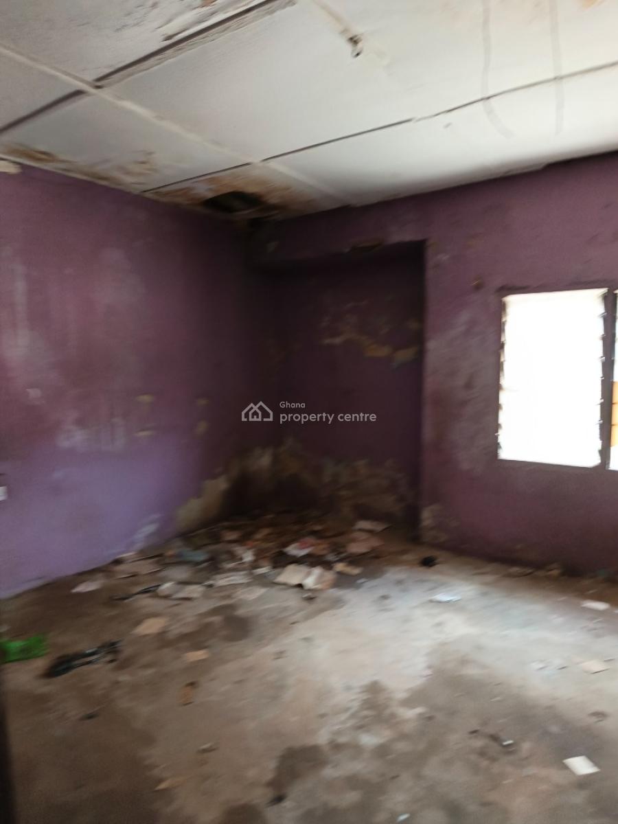 5 Bedrooms., Buokrom , Near Kumasi Airport., Kumasi Metropolitan, Ashanti, House for Sale