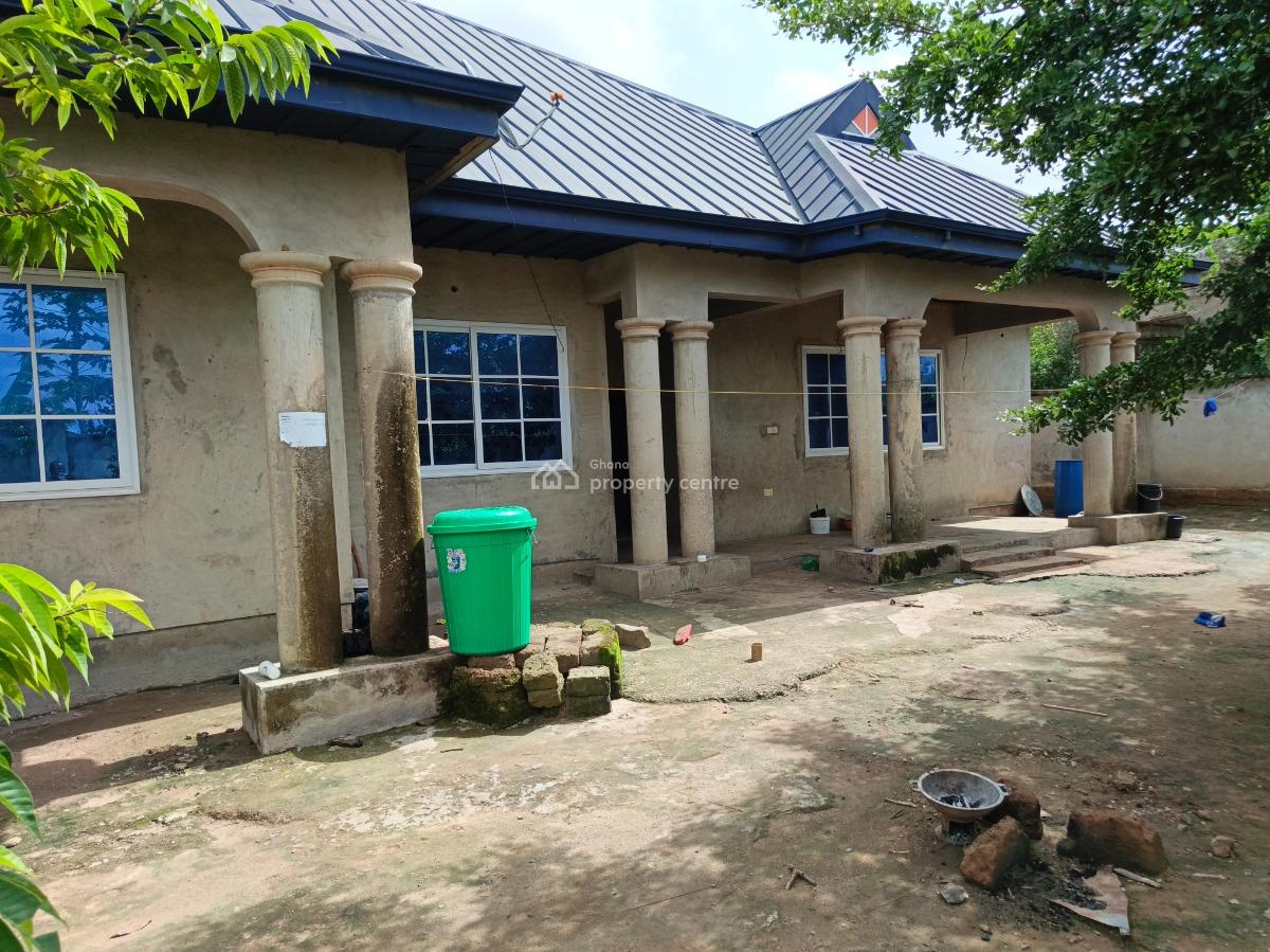 4 Bedrooms, Adesina , Near Kenyasi Abrem., Kumasi Metropolitan, Ashanti, House for Sale