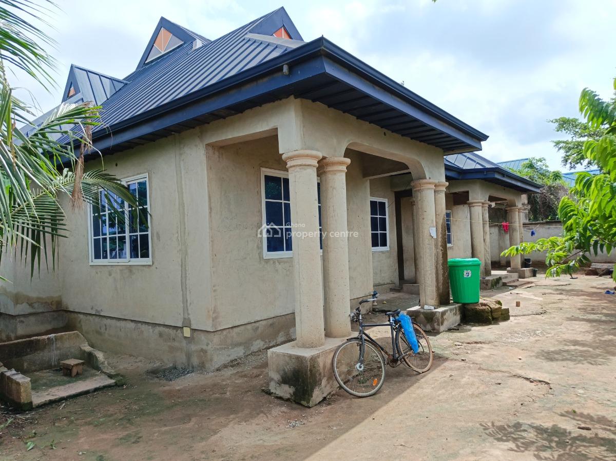 4 Bedrooms, Adesina , Near Kenyasi Abrem., Kumasi Metropolitan, Ashanti, House for Sale