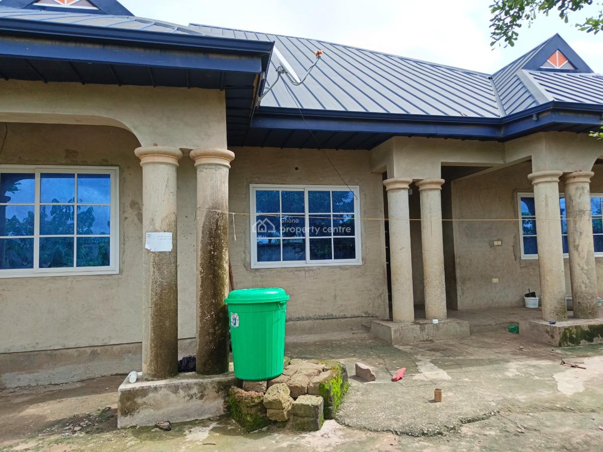 4 Bedrooms, Adesina , Near Kenyasi Abrem., Kumasi Metropolitan, Ashanti, House for Sale
