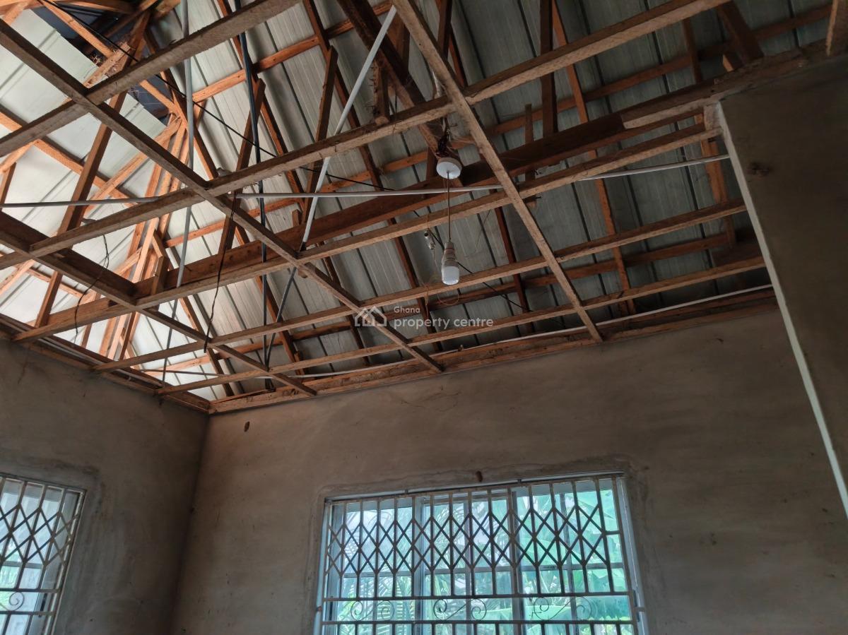 4 Bedrooms, Adesina , Near Kenyasi Abrem., Kumasi Metropolitan, Ashanti, House for Sale