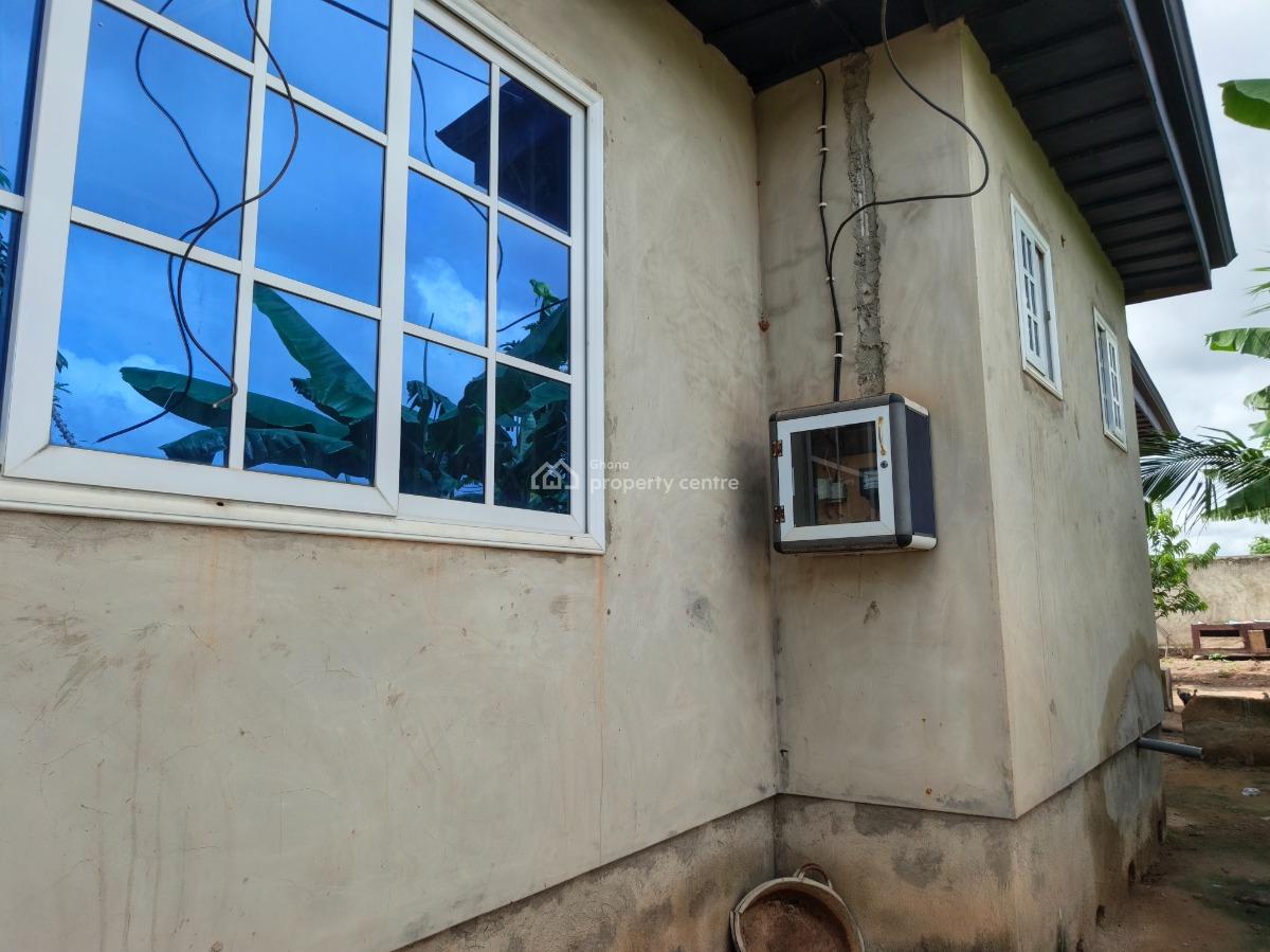 4 Bedrooms, Adesina , Near Kenyasi Abrem., Kumasi Metropolitan, Ashanti, House for Sale
