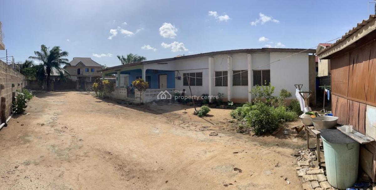 Prime Residential Property with Existing Old 4 Bedroom Hous, Seekers Realty, Spintex, Accra, Detached Bungalow for Sale