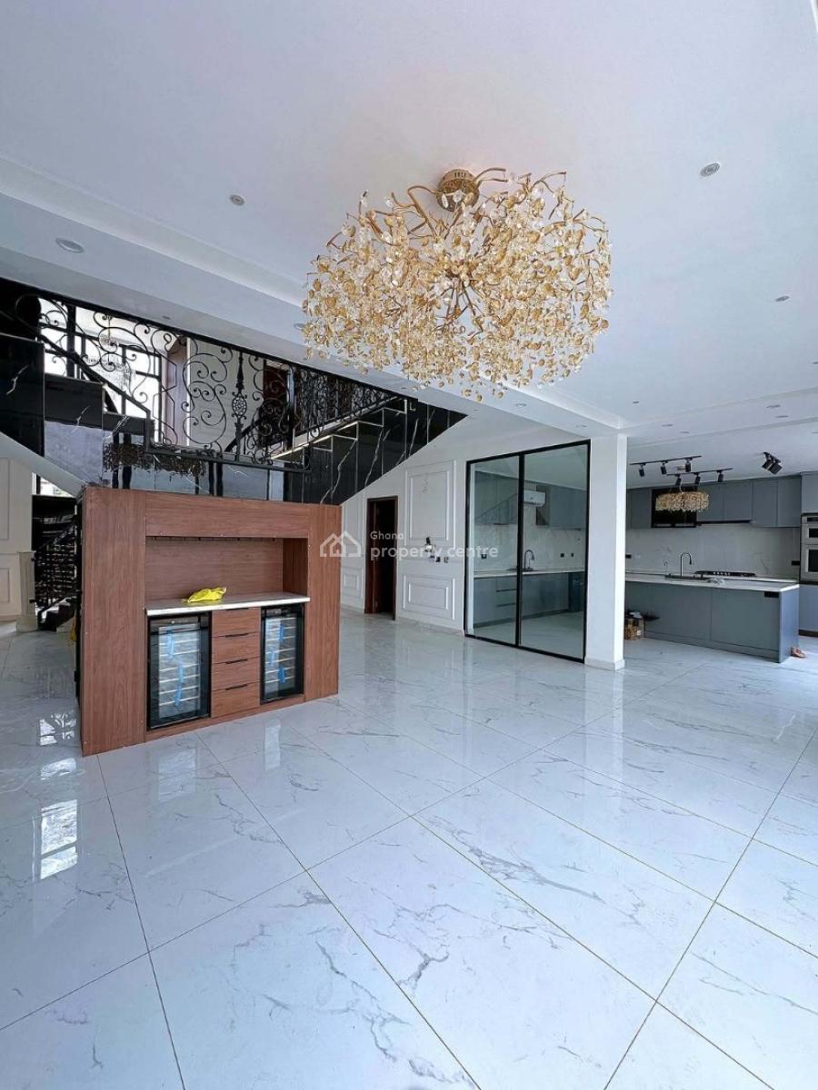 Luxurious 6-bedroom Ensuite House with Staff Quarters & Swimming Pool, Seekers Realty, Accra Metropolitan, Accra, House for Sale