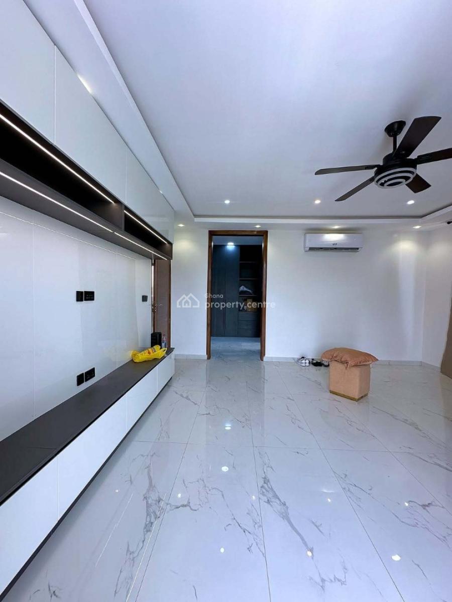 Luxurious 6-bedroom Ensuite House with Staff Quarters & Swimming Pool, Seekers Realty, Accra Metropolitan, Accra, House for Sale