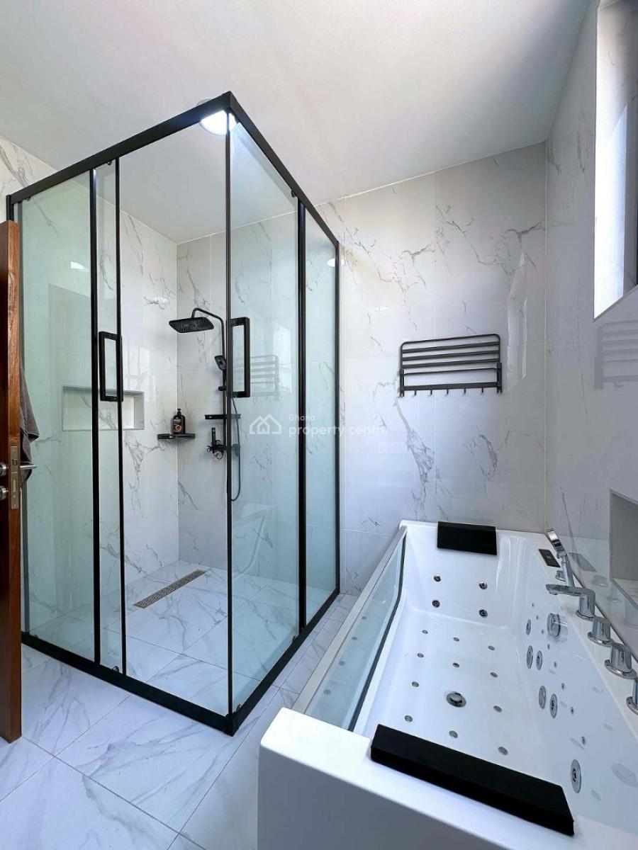 Luxurious 6-bedroom Ensuite House with Staff Quarters & Swimming Pool, Seekers Realty, Accra Metropolitan, Accra, House for Sale
