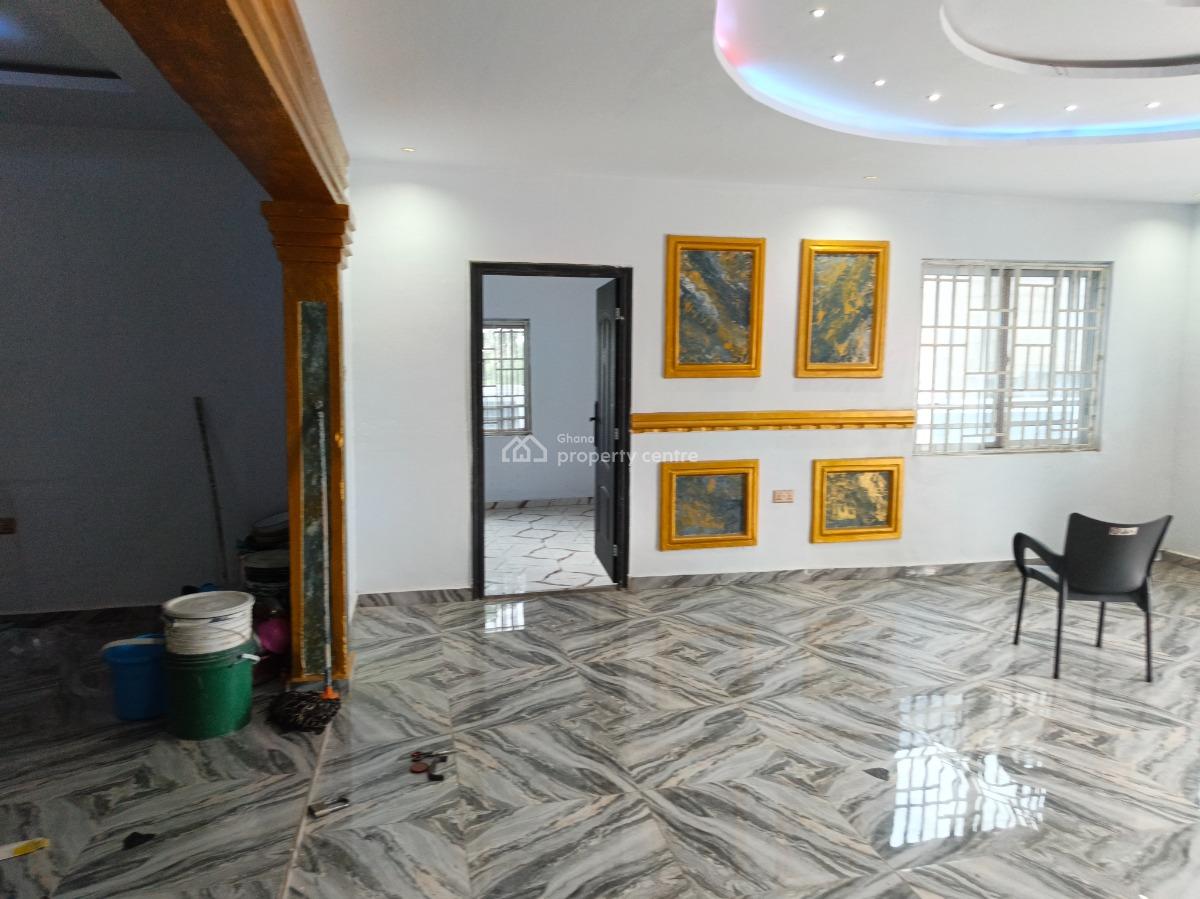 4 Bedrooms House, Aboaso Ntonso New Site, Near Fawoade Mampongteng, Kwabre, Ashanti, House for Rent