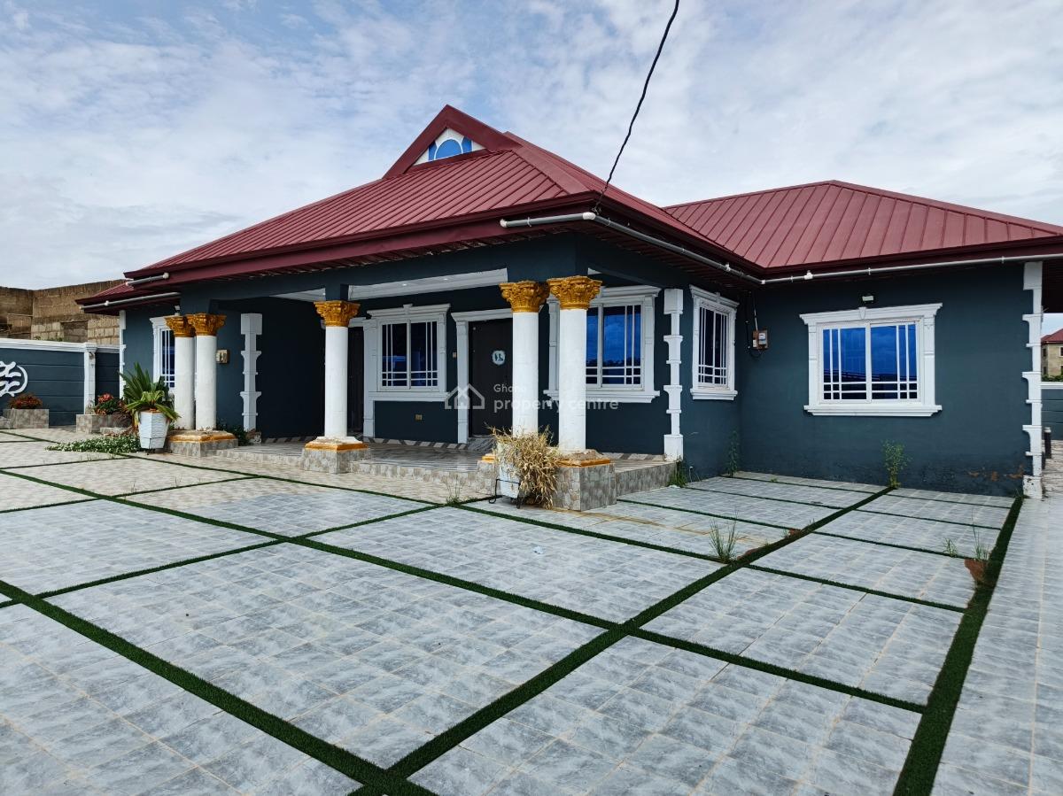 4 Bedrooms House, Aboaso Ntonso New Site, Near Fawoade Mampongteng, Kwabre, Ashanti, House for Rent
