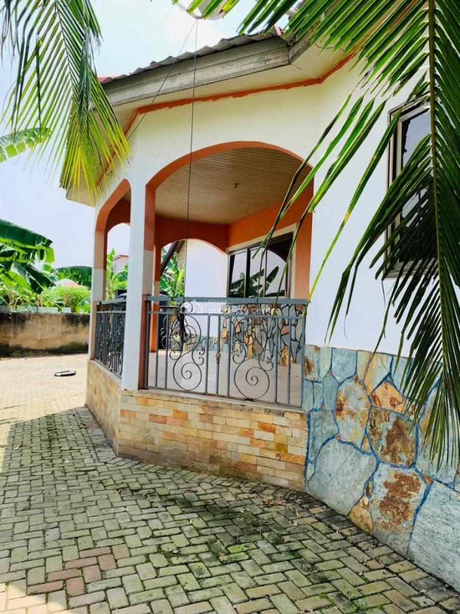 Registered 5brm House at Boi Abokobi, Accra, Boi, Abokobi, Ga East Municipal, Accra, Detached Bungalow for Sale