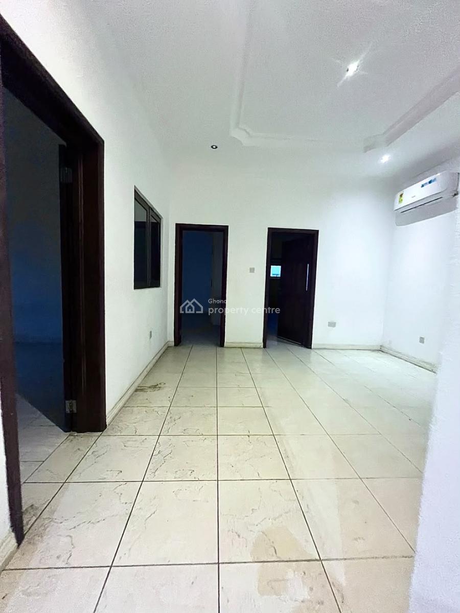 5 Bedroom House  at Cantonment, Cantoment, Cantonments, Accra, Semi-detached Duplex for Rent