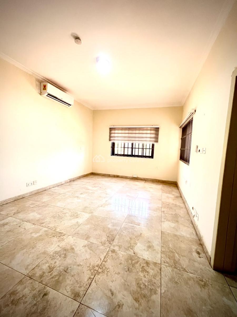 8 Bedroom House at Cantonment, Cantonment, Cantonments, Accra, Commercial Property for Rent