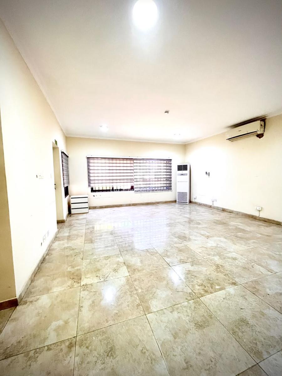 8 Bedroom House at Cantonment, Cantonment, Cantonments, Accra, Commercial Property for Rent