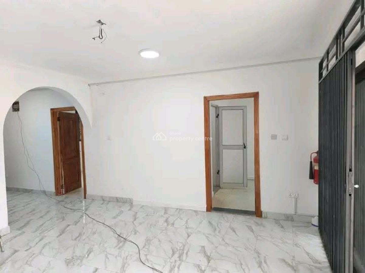 Decent 2-bedroom Flat @ Tse-addo, Accra, Tse Addo, Accra, Apartment for Rent
