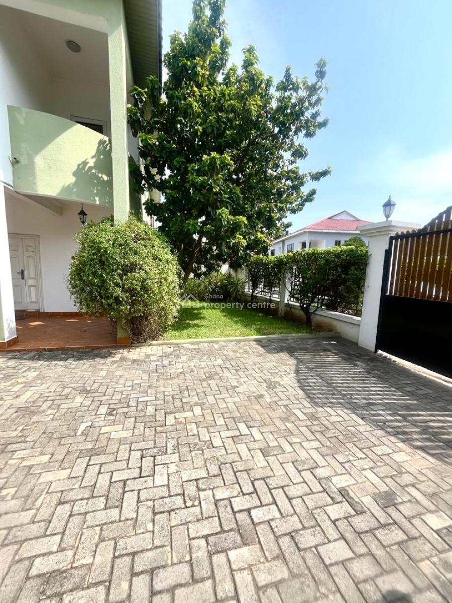 Executive Gated Community 3 Bedroom, Cantonments, Accra, Semi-detached Duplex for Rent