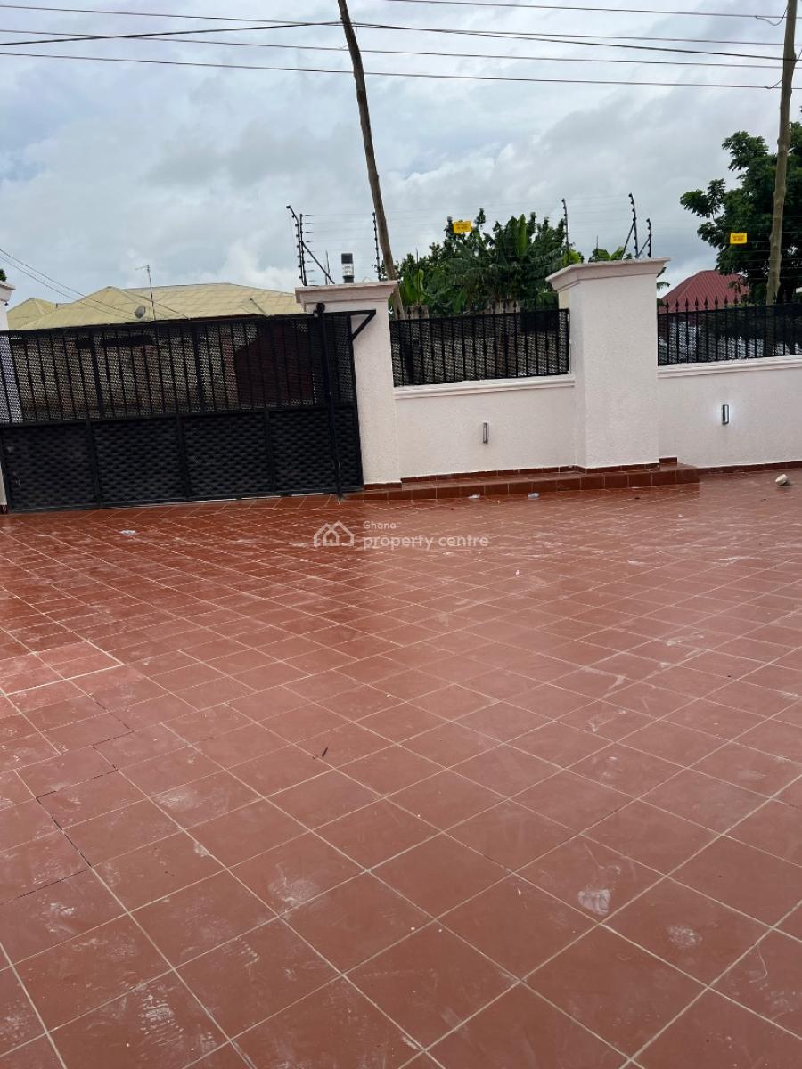 Elegant Newly Built 4-bedroom Home -- Daban New Sit, Daban New Site, Kumasi Metropolitan, Ashanti, Townhouse for Sale