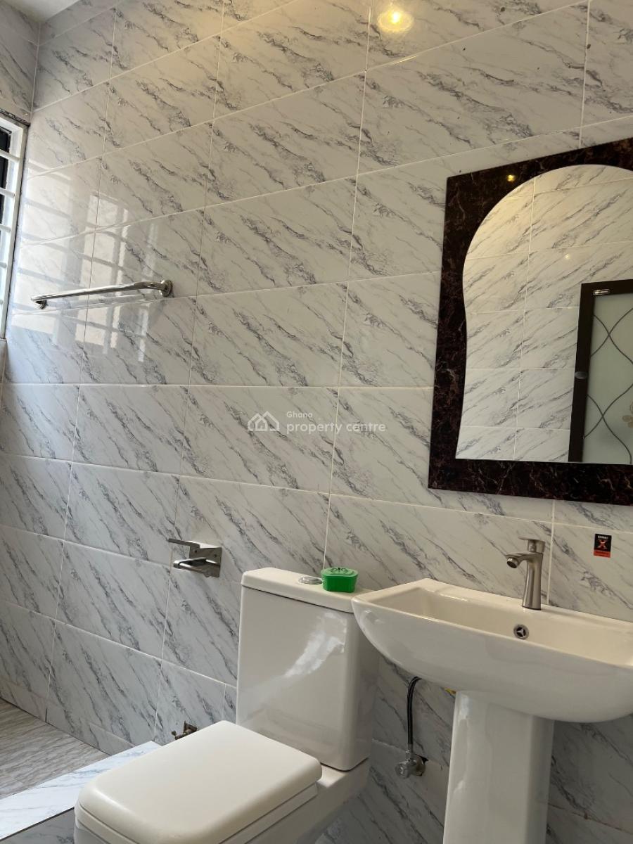 Elegant Newly Built 4-bedroom Home -- Daban New Sit, Daban New Site, Kumasi Metropolitan, Ashanti, Townhouse for Sale