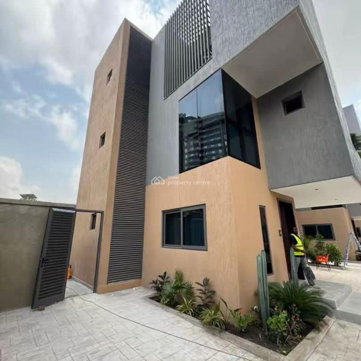 Executive Unfurnished 4 Bedroom, Airport Residential Area, Accra, House for Sale