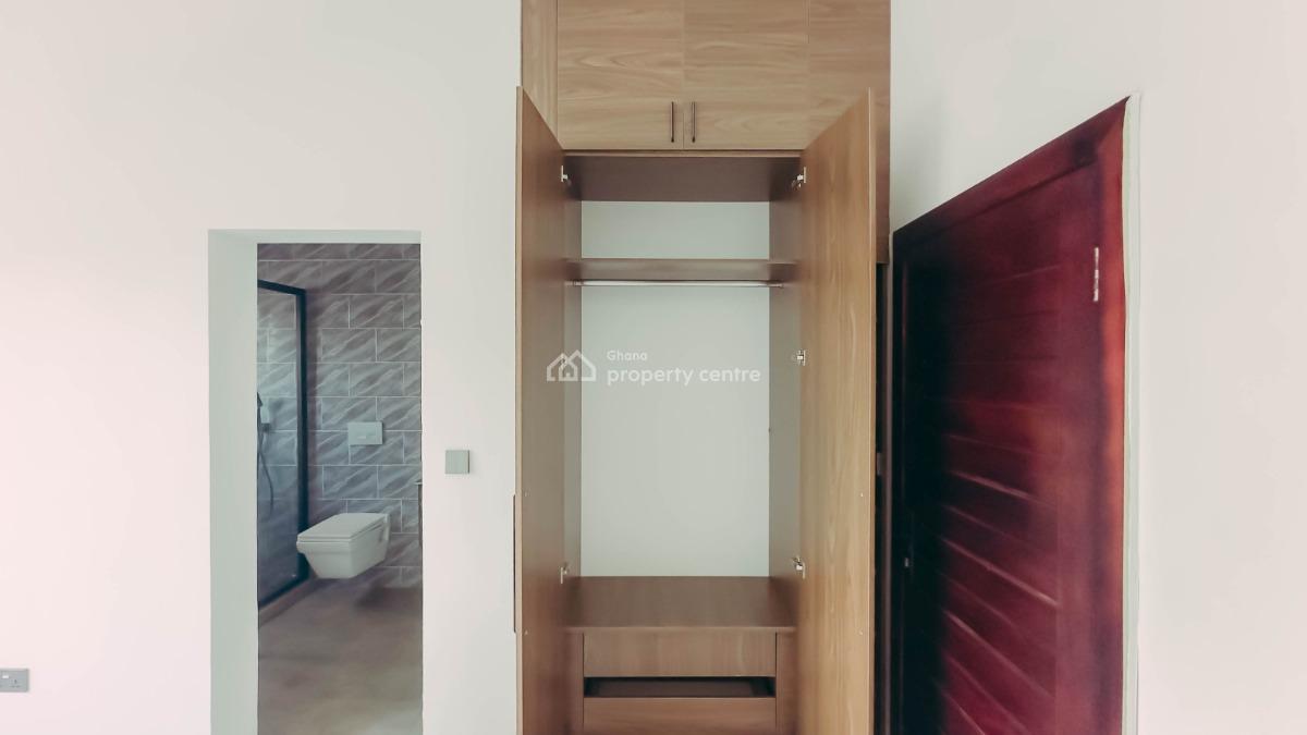 Modern 3-bedroom House with Staff Quarters at Ashaley Botwe, Seekers Realty, Ashaley Botwe, Adenta Municipal, Accra, Detached Duplex for Sale