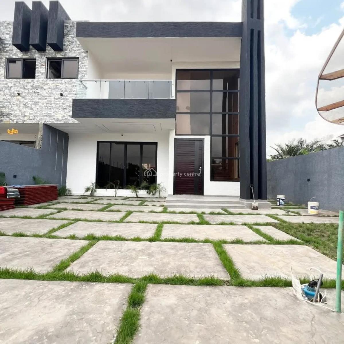 Luxury 4-bedroom House  in a Prime Area -- East Legon, Seekers Realty, East Legon, Accra, Detached Bungalow for Sale