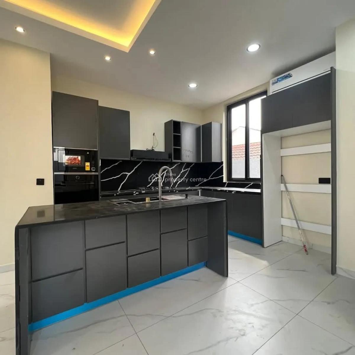 Luxury 4-bedroom House  in a Prime Area -- East Legon, Seekers Realty, East Legon, Accra, Detached Bungalow for Sale