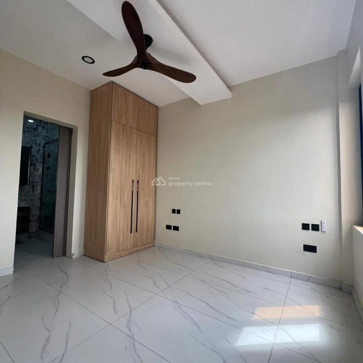 Luxury 4-bedroom House  in a Prime Area -- East Legon, Seekers Realty, East Legon, Accra, Detached Bungalow for Sale