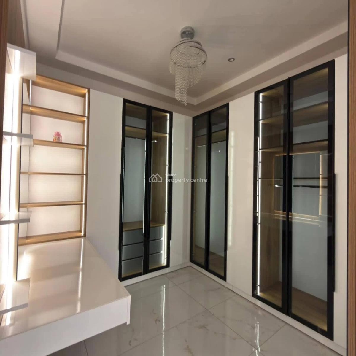 Exclusive 4-bedroom House -- East Airport, Accra, Seekers Realty, Accra Metropolitan, Accra, Detached Bungalow for Sale