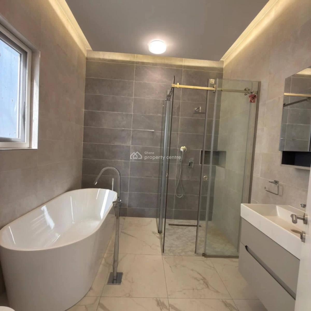 Exclusive 4-bedroom House -- East Airport, Accra, Seekers Realty, Accra Metropolitan, Accra, Detached Bungalow for Sale