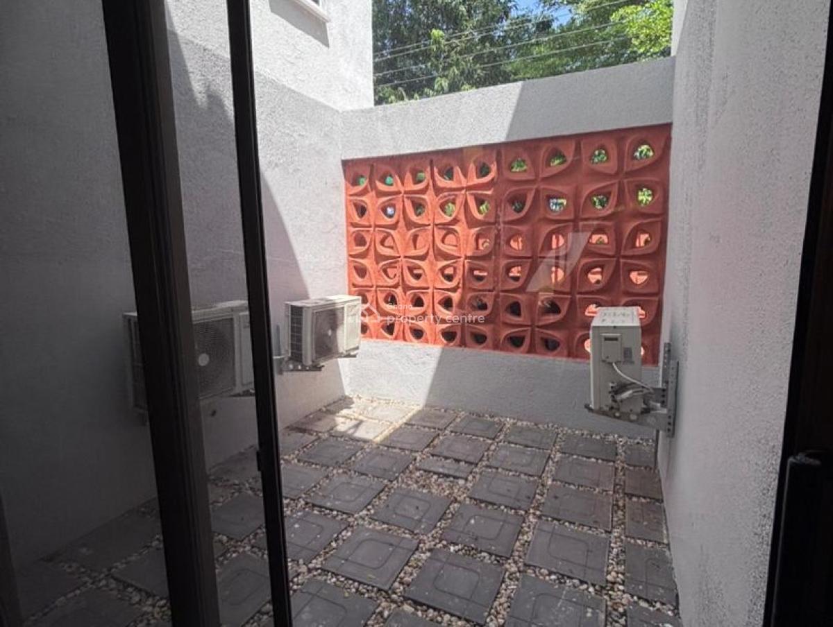 Executive 3 Bedroom, East Airport, Airport Residential Area, Accra, House for Rent