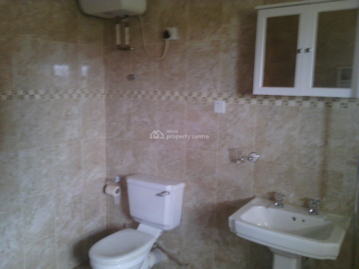 Executive Fully Furnished 6bedrooms in Tema Community22, Tema Community22, Tema, Accra, House for Rent