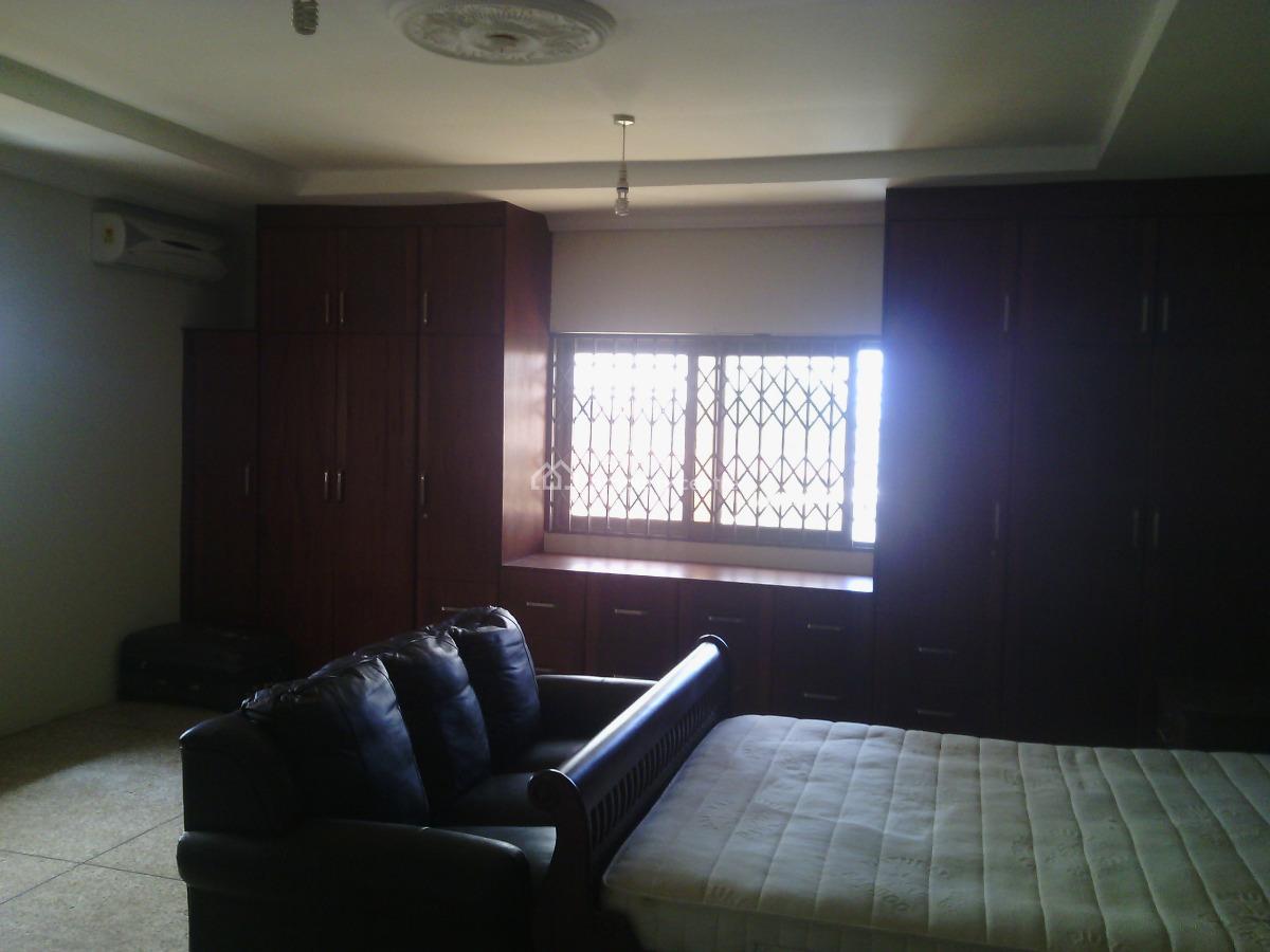 Executive Fully Furnished 6bedrooms in Tema Community22, Tema Community22, Tema, Accra, House for Rent