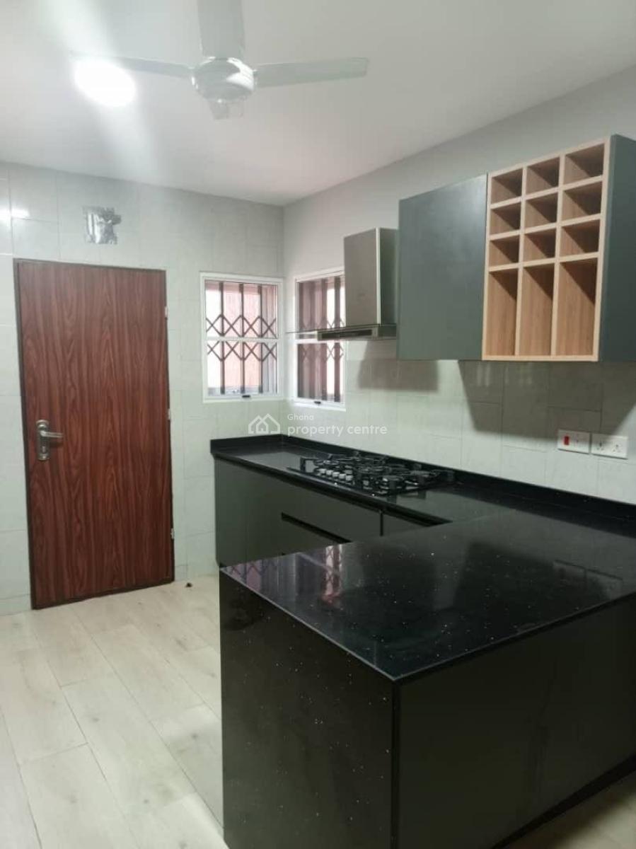 Modern 3-bedroom Smart Home @ Teshie Bushroad, Bushroad, Teshie New Town, Accra, Townhouse for Rent