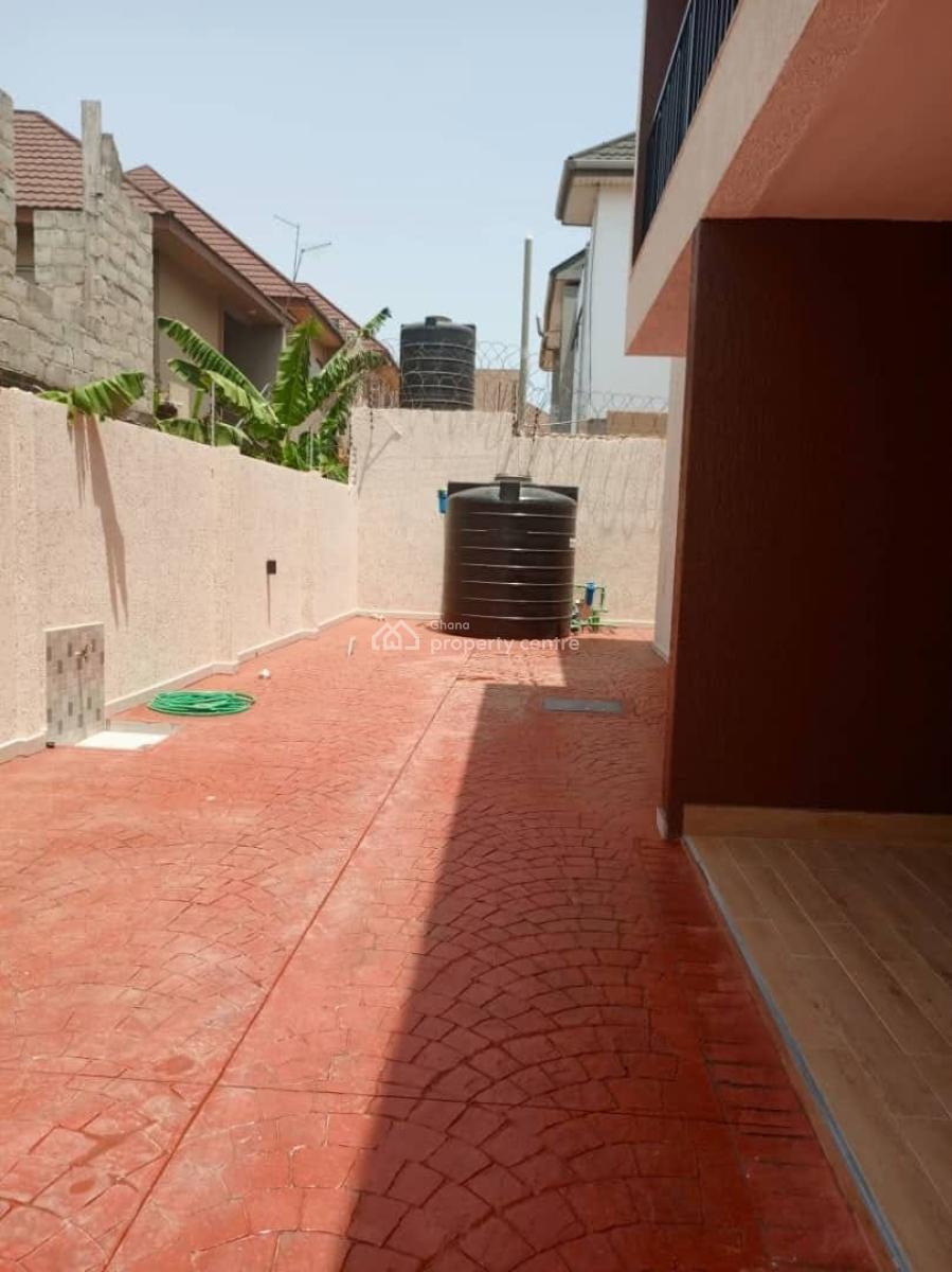 Modern 3-bedroom Smart Home @ Teshie Bushroad, Bushroad, Teshie New Town, Accra, Townhouse for Rent