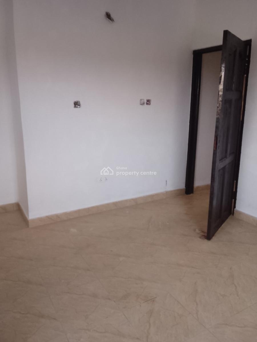 Two Bedroom Apartment, Bush Road Police Station, Teshie-nungua Estates, Accra, Mini Flat for Rent