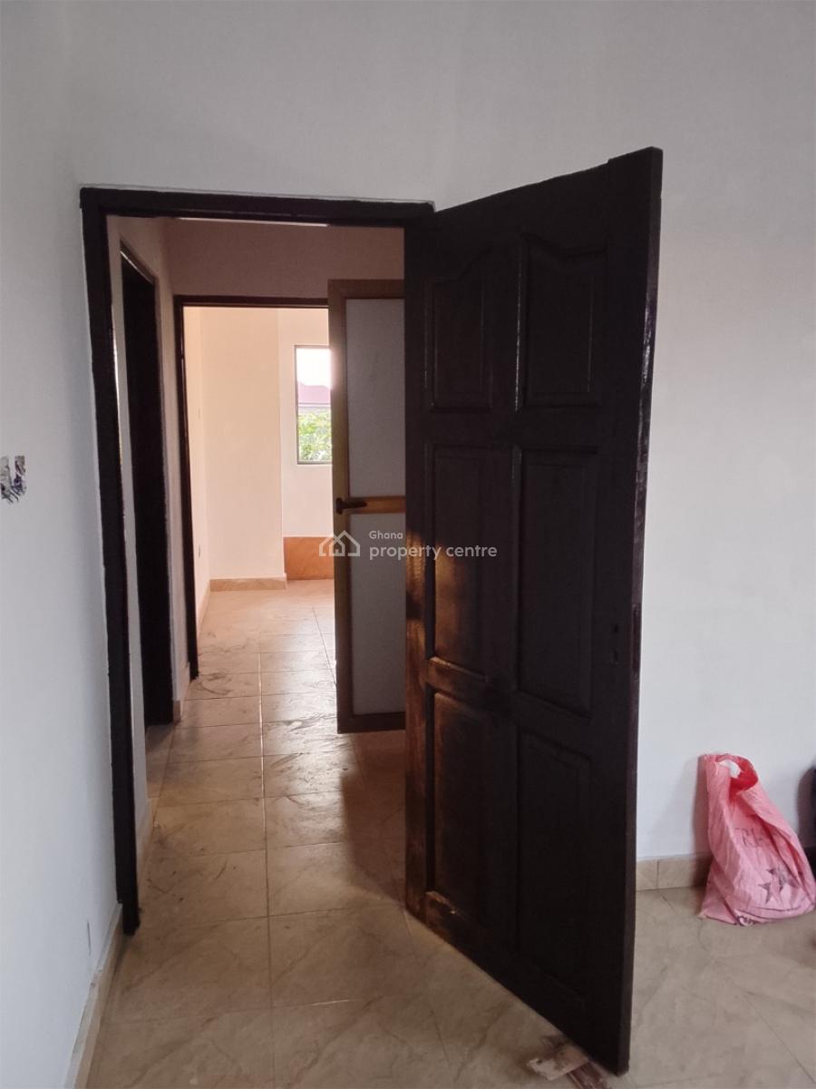 Two Bedroom Apartment, Bush Road Police Station, Teshie-nungua Estates, Accra, Mini Flat for Rent