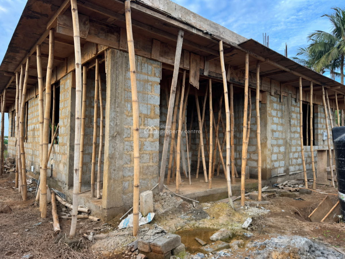 3 Bedroom Uncompleted House, Nyanyano Dawa, Kasoa, Awutu-senya East, Central Region, House for Sale