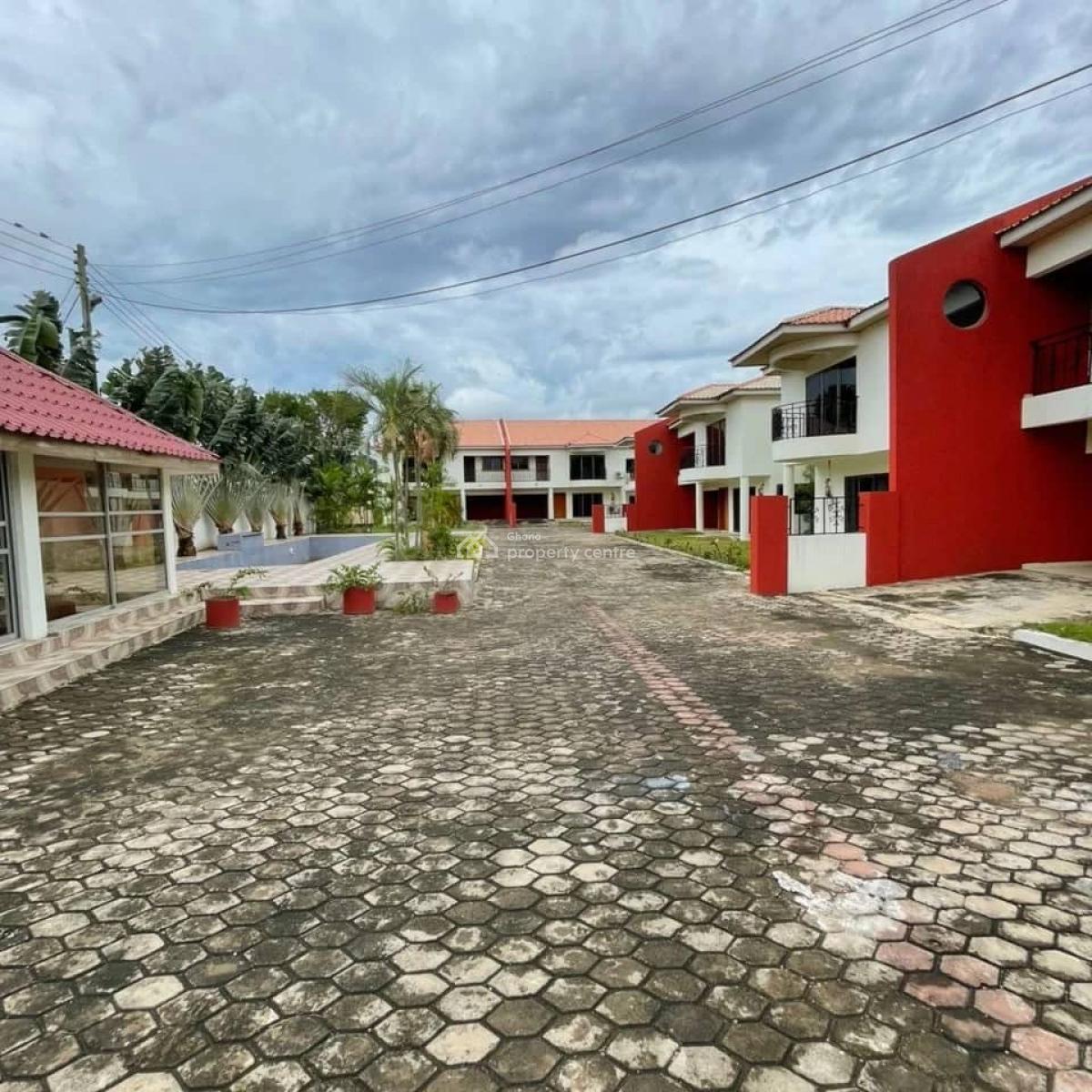 Mini Gated Community, North Legon, Accra Metropolitan, Accra, Hotel / Guest House for Sale