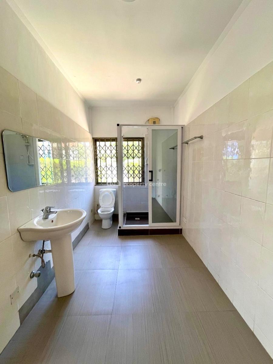 5 Bedroom House with Pool, Au Village, Cantonments, Accra, Detached Bungalow for Rent