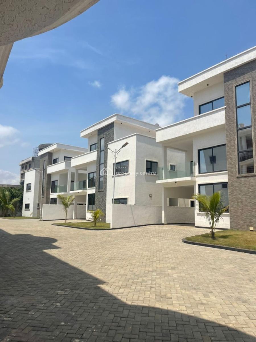 Executive Beautiful 4 Bedrooms, East Airport, Airport Residential Area, Accra, Townhouse for Rent