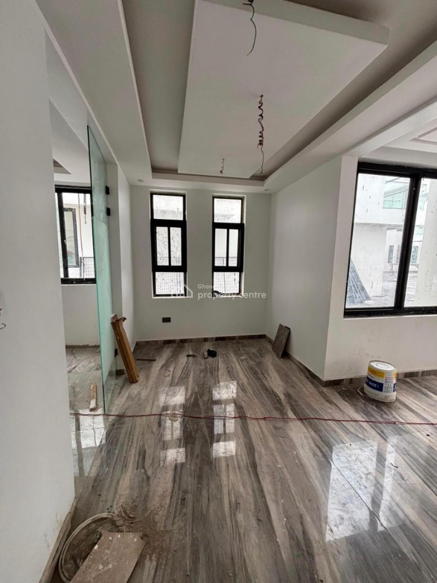 Executive 4 Bedroom, East Airport, Airport Residential Area, Accra, Townhouse for Sale